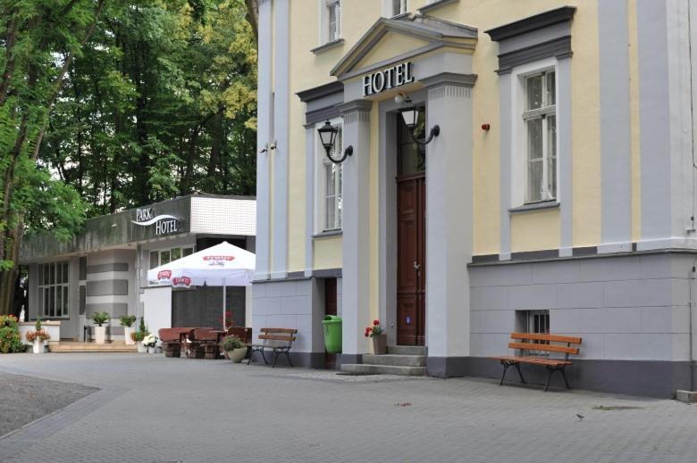 Park Hotel Dobrodzien Exteriér fotografie